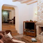 Nyaraló Glavounos House *