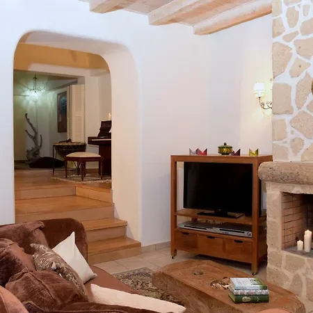 Holiday home Glavounos House *