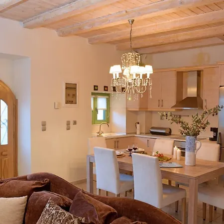 Holiday home Glavounos House *