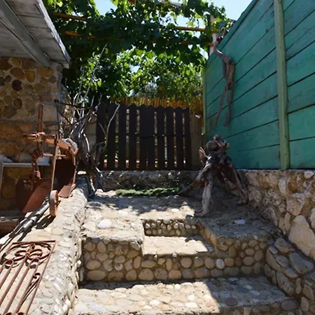 Glavounos House